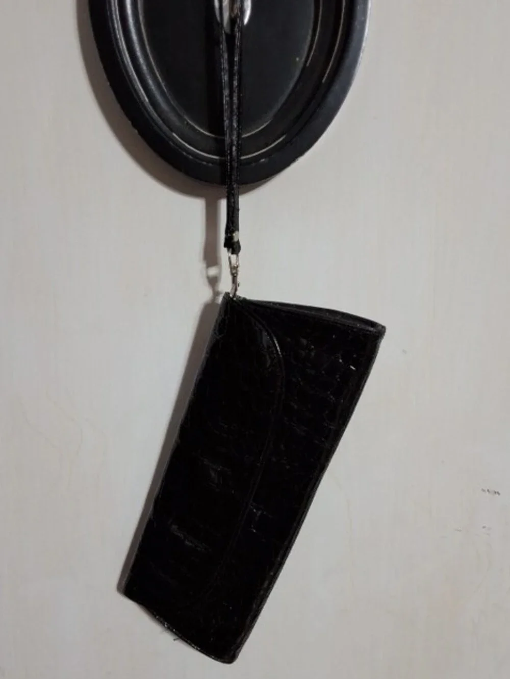 no brand black crocodile